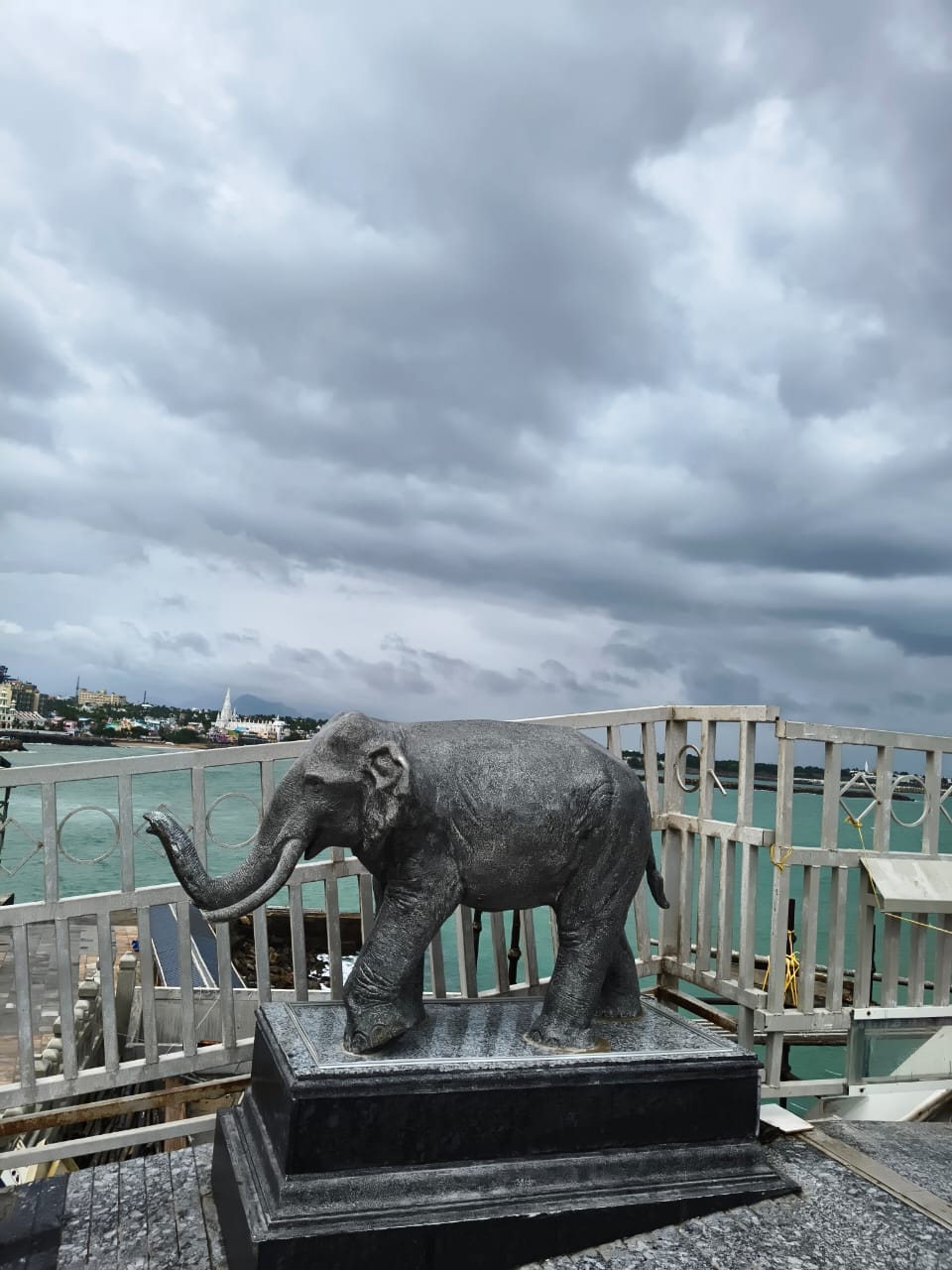 Popular tourist spot with beautiful scenery and cultural attractions - Trupti Tours Gallery